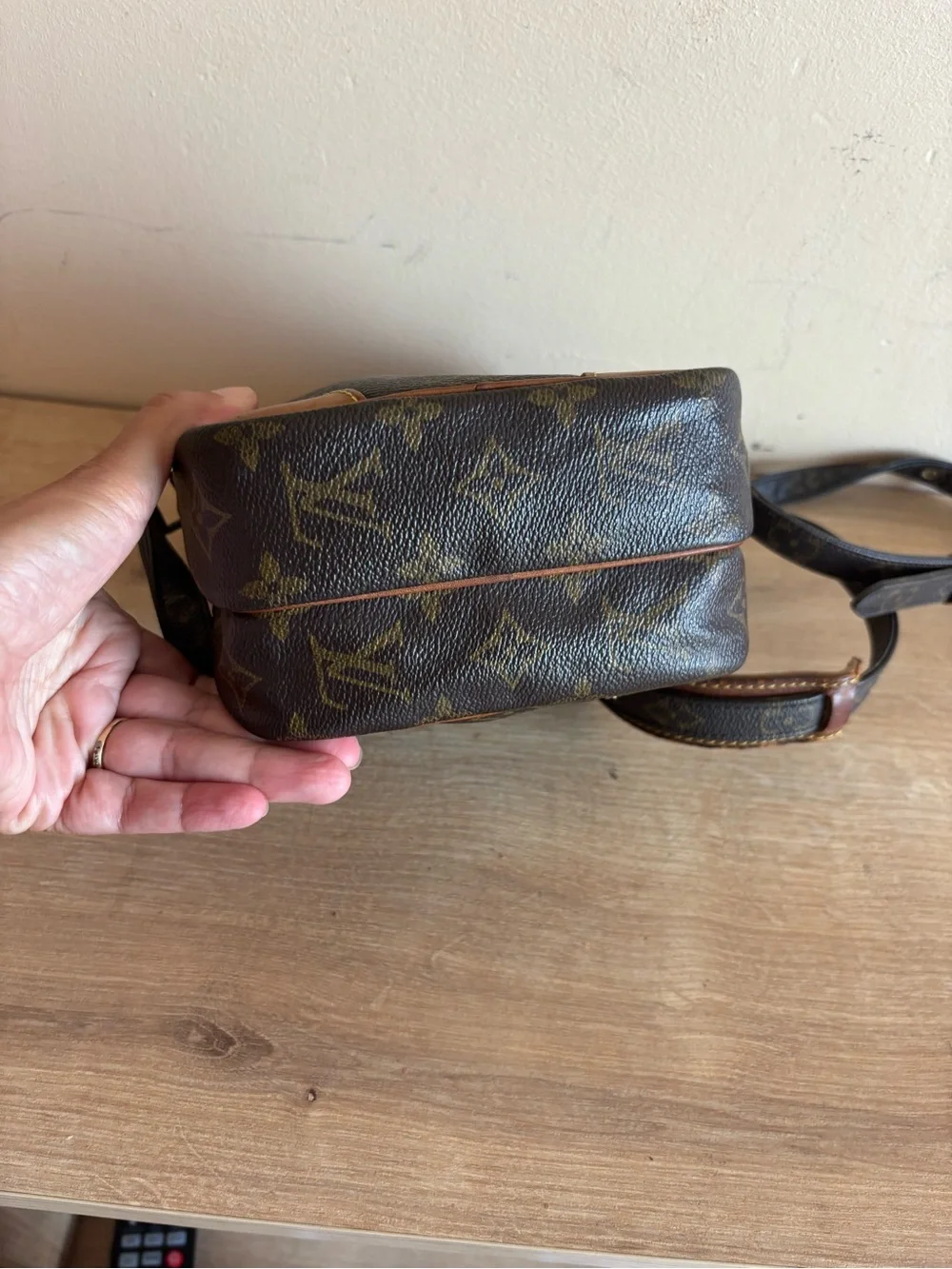 Authentic Louis Vuitton monogram crossbody bag